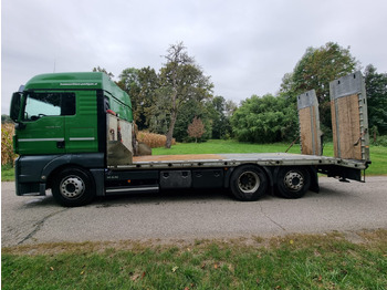 شاحنات مسطحة MAN TGX 26.440