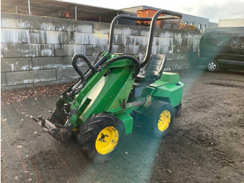 اللودر بعجل AVANT