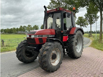 جرار CASE IH