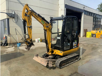 حفار صغير CATERPILLAR 301.7D