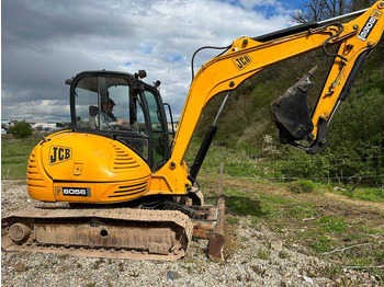 حفّار JCB 8056