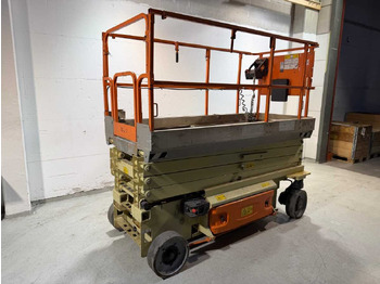 منصة جومحمولةية JLG