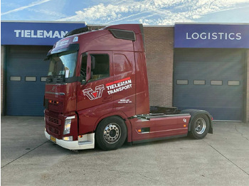 شاحنة VOLVO FH