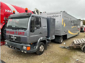 شاحنة MAN 8.224