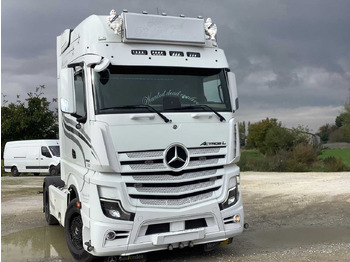 شاحنة MERCEDES-BENZ Actros