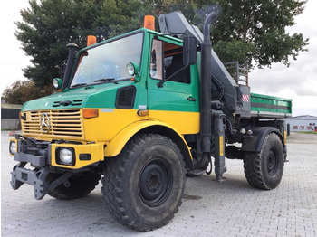 شاحنة UNIMOG U1300