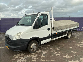 شاحنة توصيل مغلقة IVECO Daily 35C15