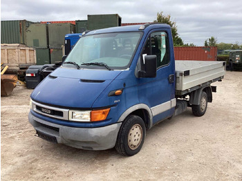 شاحنة توصيل مغلقة IVECO Daily