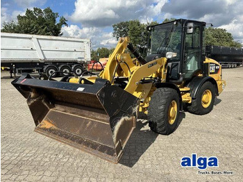 اللودر بعجل CATERPILLAR