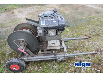 آلات الإنشاء