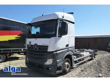 شاحنة بهيكل معدني للمقصورة MERCEDES-BENZ Actros 1842