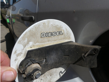 سيارة Voiture Ford FIESTA: صورة 3