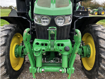 جرار John Deere 6120M: صورة 3