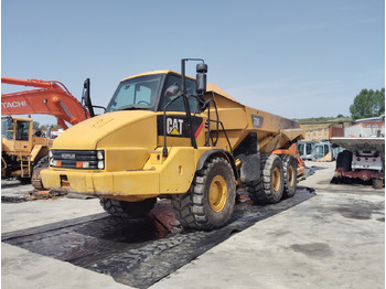 شاحنة مفصلية CATERPILLAR 730