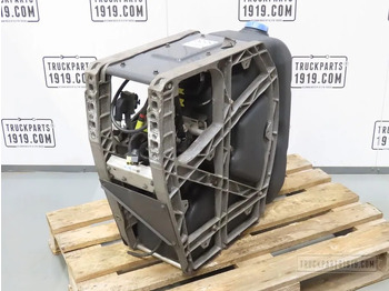 علبة العادم/ نظام العادم - شاحنة Volvo 23225656 AdBlue tank: صورة 2