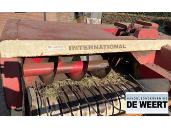 آلة بالات مربعة International 440: صورة 3