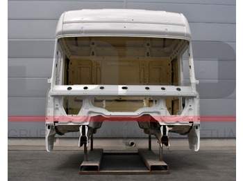 كابينة SCANIA
