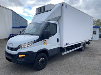 شاحنة ذات مبرد IVECO Daily 70c18