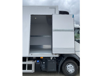 تأجير RENAULT D 12 RENAULT D 12: صورة 4