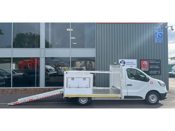 شاحنة توصيل مغلقة RENAULT Trafic