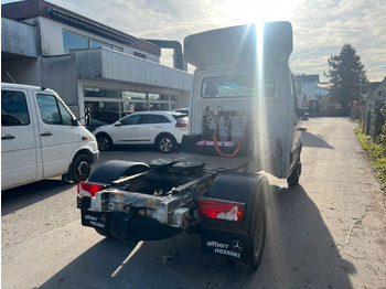 شاحنة جرار صغيرة Mercedes-Benz SPRINTER 519: صورة 3