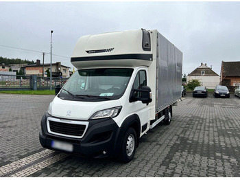 شاحنة مغلقة بستائر جانبية PEUGEOT Boxer