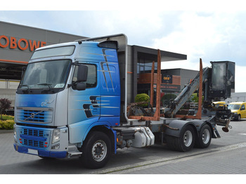 شاحنة قطع الأشجار VOLVO FH13 520