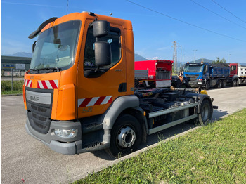 شاحنة برافعة خطافية DAF LF 280