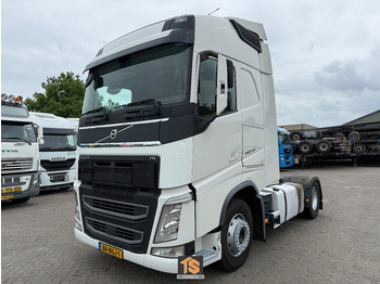 مقطورة السحب VOLVO FH