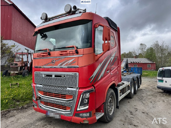 شاحنة برافعة خطافية VOLVO FH16 650
