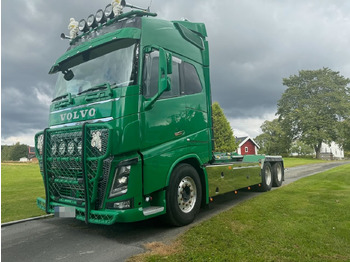 شاحنة برافعة خطافية VOLVO FH16