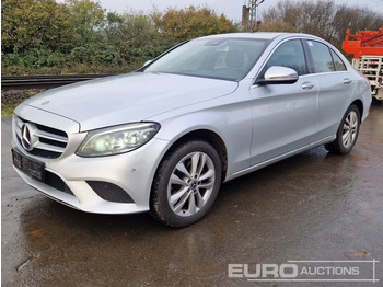 سيارة MERCEDES-BENZ