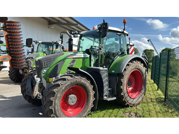 جرار FENDT 722 Vario