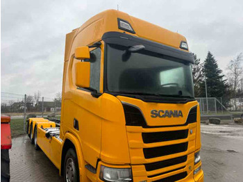 كابينة SCANIA