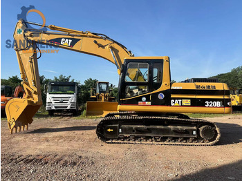 حفار زاحف CATERPILLAR 320BL: صورة 2