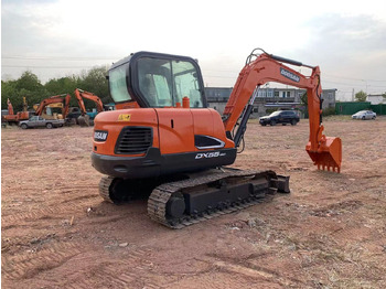 حفّار DOOSAN DX55