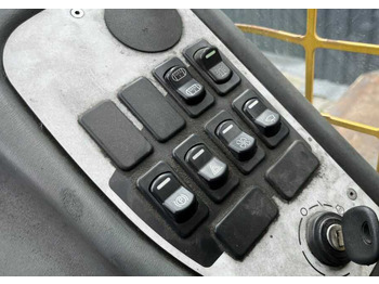 : صورة رأس الصفحة