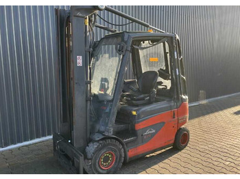 رافعة شوكية كهربائية Linde E25-01: صورة 2 رافعة شوكية كهربائية Linde E25-01: صورة 2