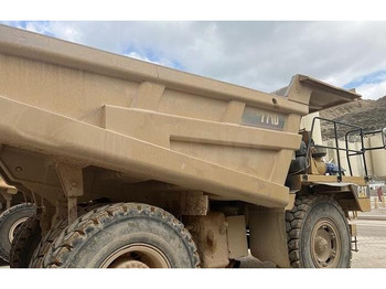شاحنة قلاب التعدين Caterpillar 771D: صورة 2