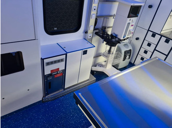 سيارة إسعاف Mercedes-Benz RTW / Tierrettung / Tierarzt / OP Mercedes-Benz RTW / Tierrettung / Tierarzt / OP: صورة 3