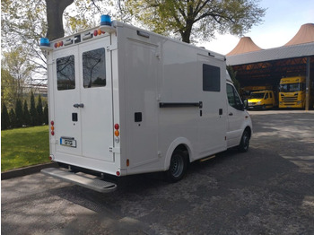 سيارة إسعاف Mercedes-Benz RTW / Tierrettung / Tierarzt / OP Mercedes-Benz RTW / Tierrettung / Tierarzt / OP: صورة 2