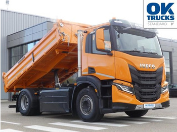شاحنة قلاب IVECO S-WAY