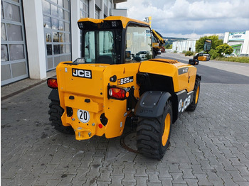 آلة رفع ونقل تلسكوبية JCB 525-60 / Neufahrzeug /Palettengabel / 2025: صورة 3