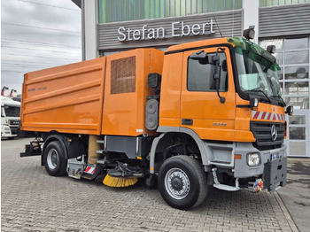 سياره كنس شوارع Mercedes-Benz Actros 2032 A 4x4 Bucher STKF 9500 Airport 30x: صورة 4