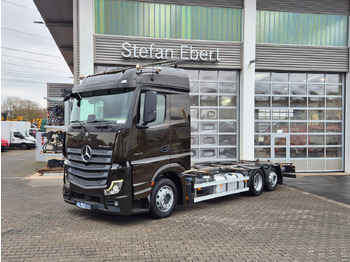 ناقلة حاويات/ شاحنة حاويات MERCEDES-BENZ Actros 2543