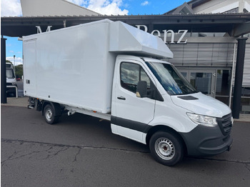 شاحنة بصندوق مغلق MERCEDES-BENZ Sprinter 317
