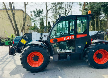 آلة رفع ونقل تلسكوبية MANITOU