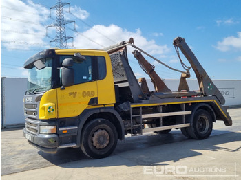 شاحنة لودر انزلاقي SCANIA P 230