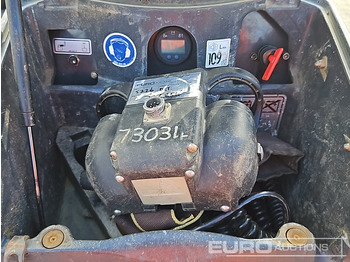 معــدات الاسفلت BOMAG