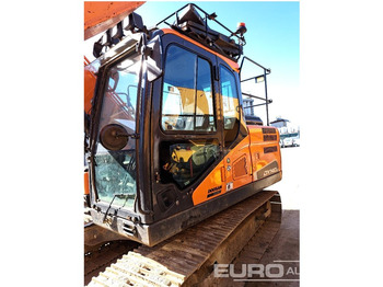 حفار زاحف DOOSAN DX140LC-5